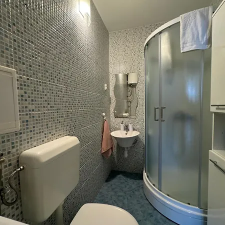 Lilly アパート スプリト